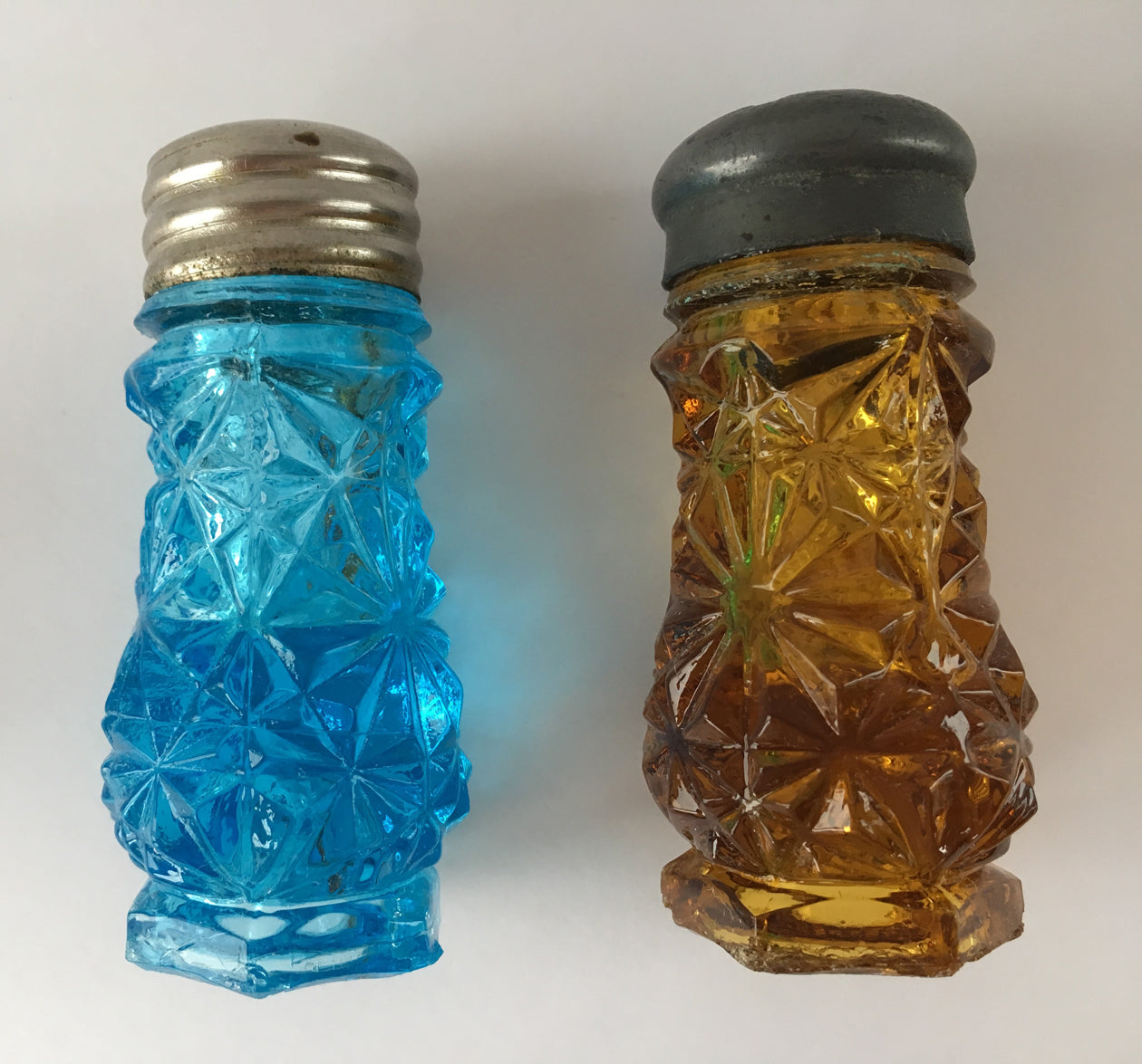 Daisy and Button salt and peppers amber and blue