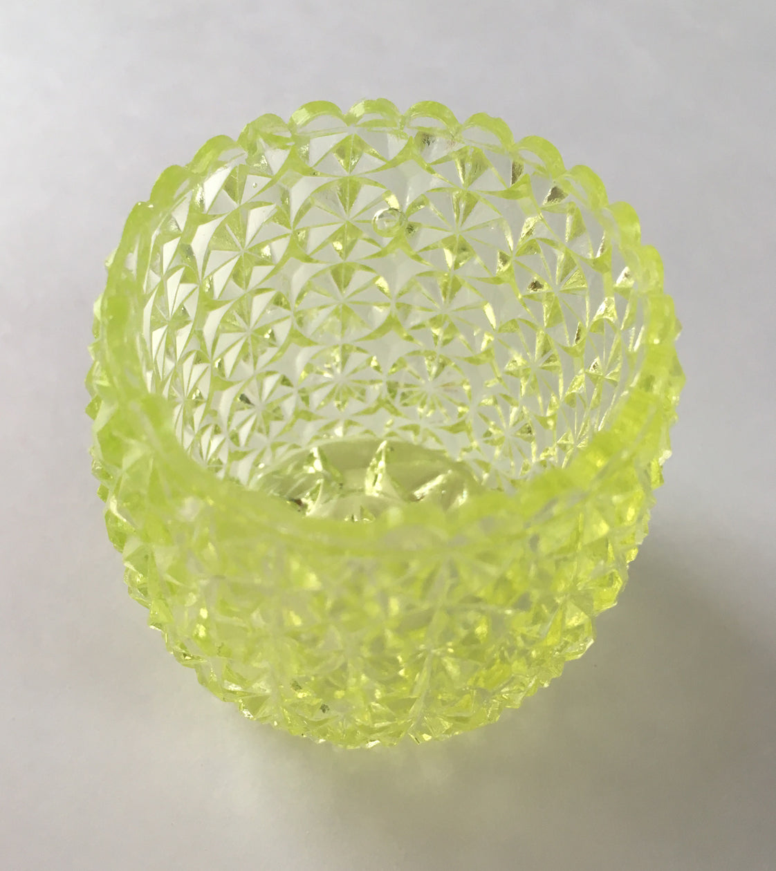 EAPG Daisy Rosette pattern canary glass toothpick holder inside image
