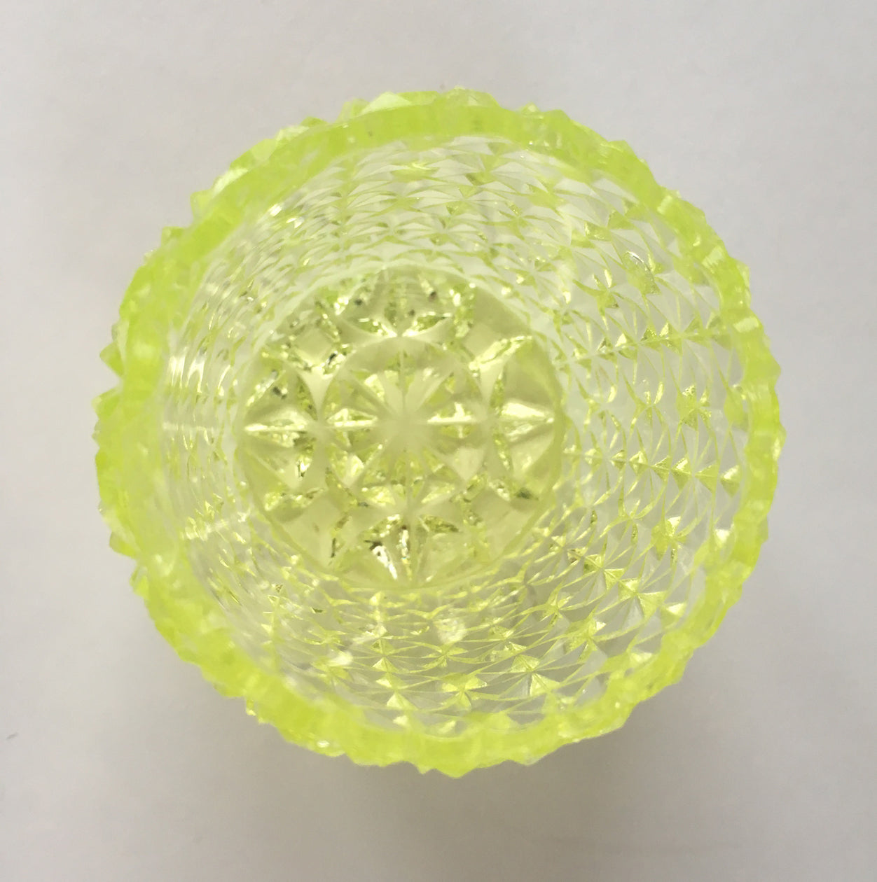 EAPG Daisy Rosette pattern canary glass toothpick holder top image