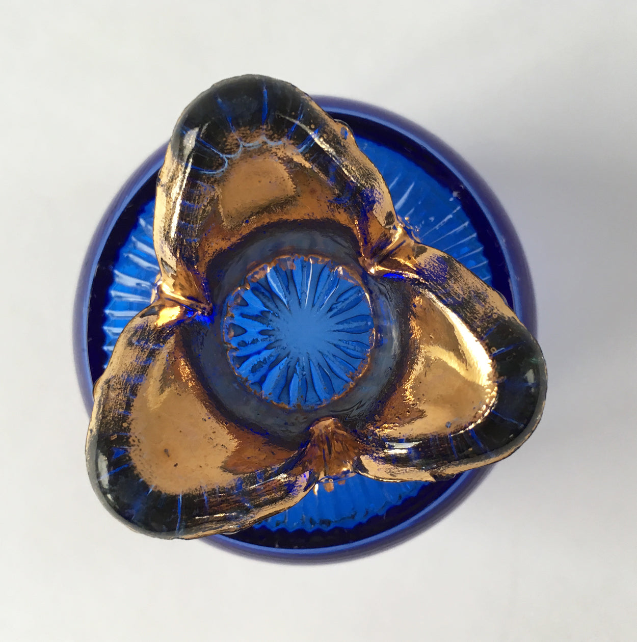 EAPG Colorado Dewy Blue Violet Rose Bowl bottom view 1