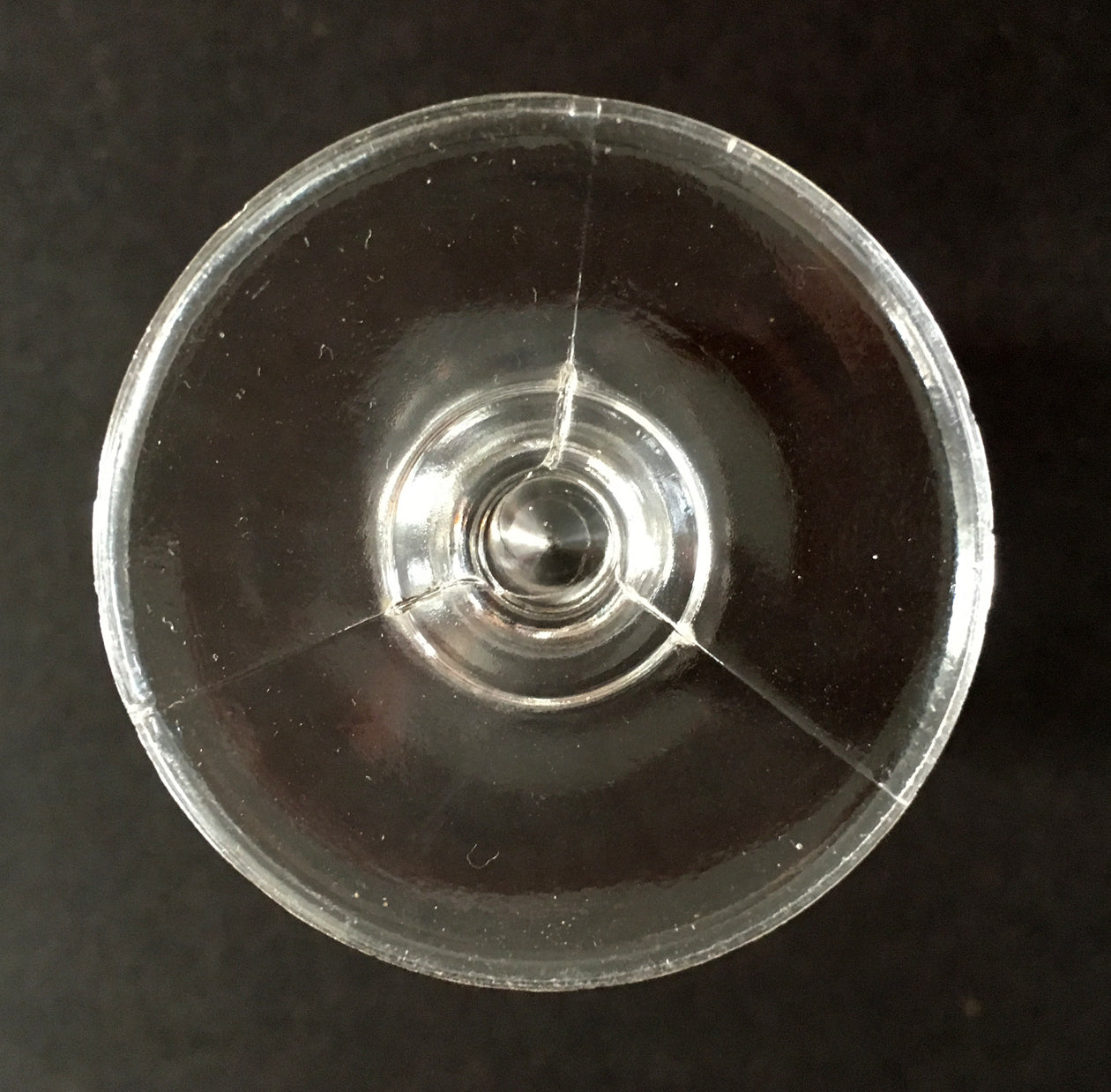 EAPG Barley pattern wine glass bottom view image