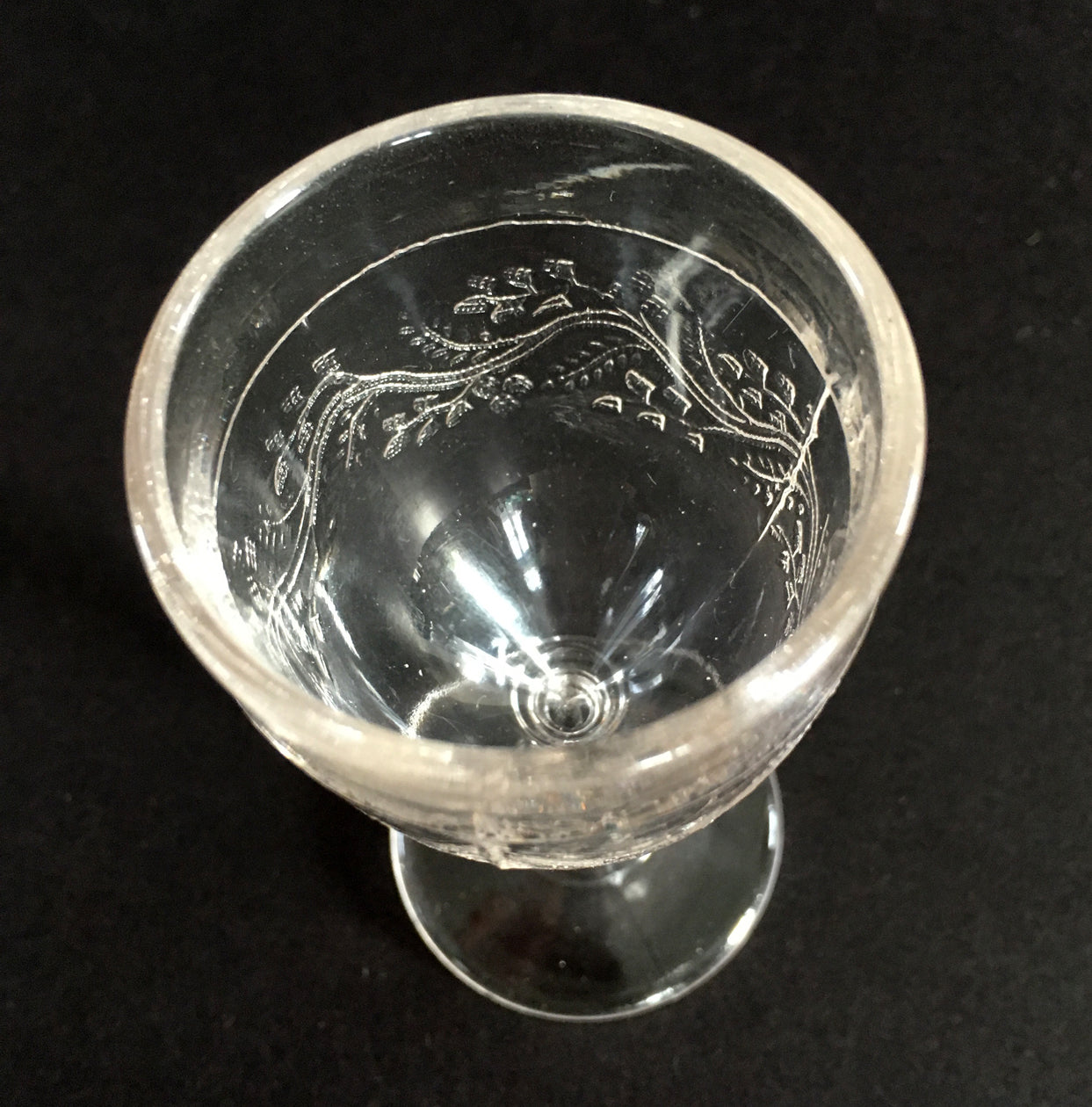 EAPG Barley pattern wine glass inside view image