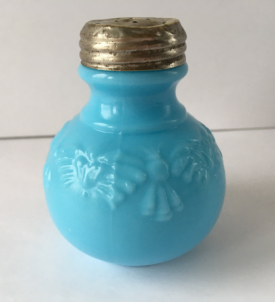 EAPG Butterfly and Tassel pattern blue milk glass salt shaker full image