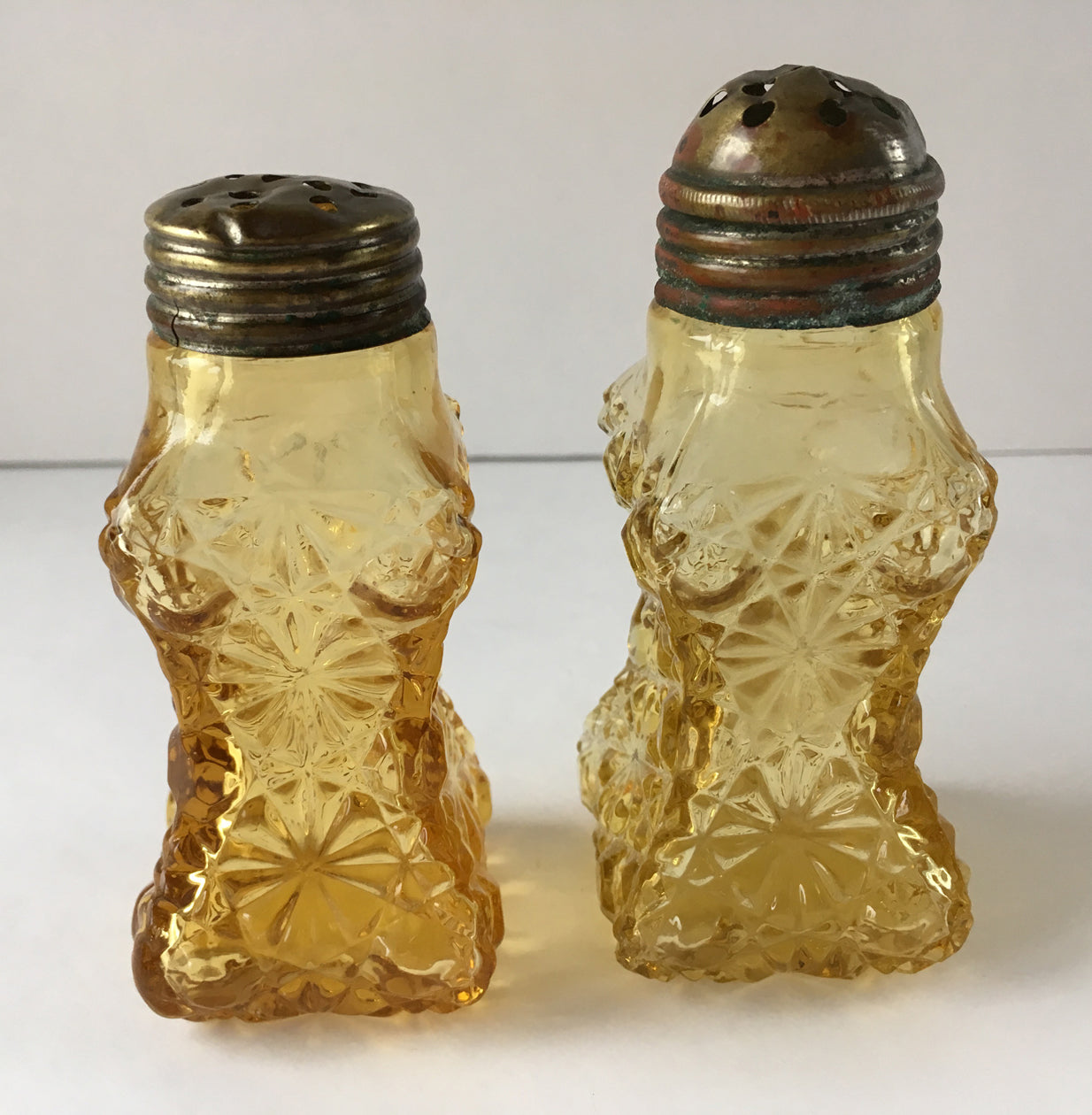 Daisy and Button Plain Pattern | EAPG Amber Glass Salt Shakers