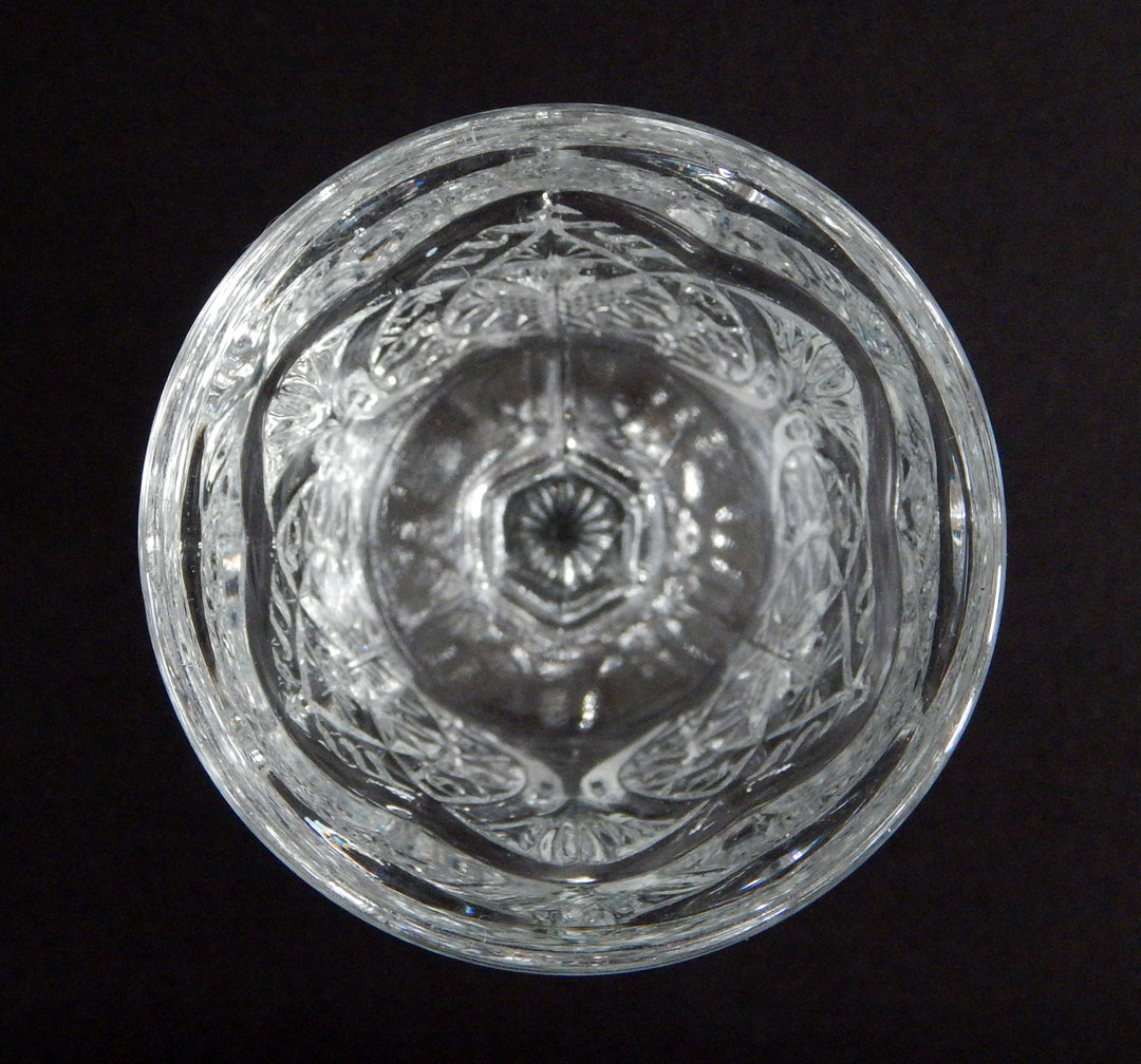 EAPG Arrowhead In Oval pattern wine glass top view image